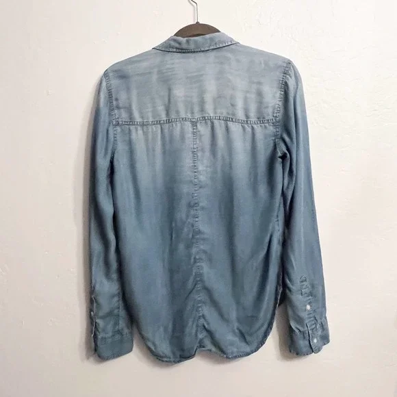 ABERCROMBIE & Fitch Lyocell Chambray Button Down Blouse Top Small - Picture 5 of 5